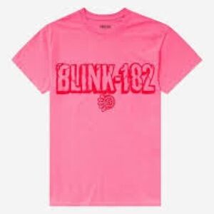Blink-182 Pink Graphic T-Shirt Size Large NWT